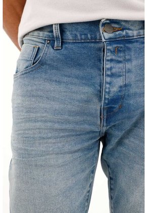 Tennis Jean Skinny De Tiro Medio Con Arrugas 3D Para Hombre