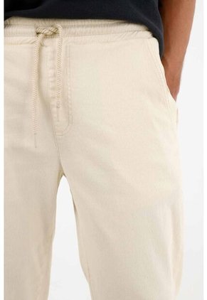 Tennis Pantalón Recto En Corduroy Crudo Para Hombre