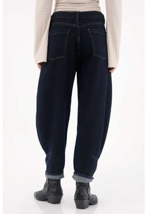 Tennis Jean Slouchy Con Prense Decorativo Azul Para Mujer