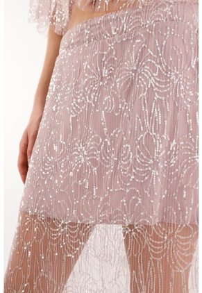 Tennis Falda Larga Con Transparencia Y Bordados Para Mujer