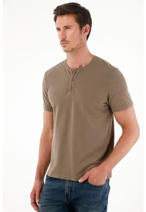 Camiseta Regular Fit Manga Corta Café Para Hombre