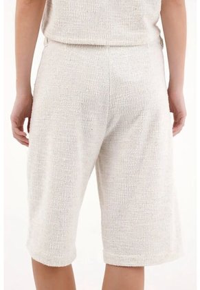 Tennis Bermuda Larga En Tweed Blanca Para Mujer