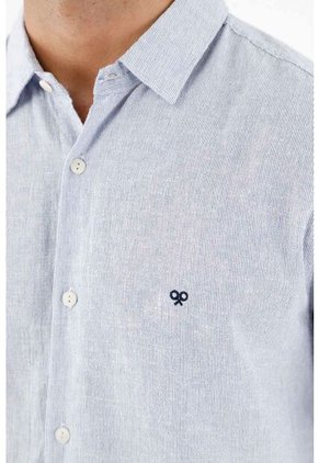 Tennis Camisa Azul Con Mini Raqueta Bordada Para Hombre