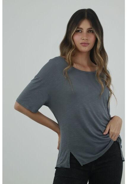 Camiseta Gris Con Aberturas