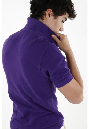 Polo Morada Con Cuello Tejido Para Hombre