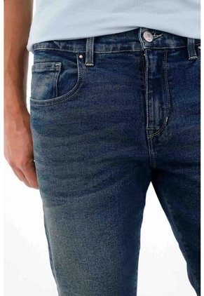 Tennis Jean Recto Tiro Medio Azul Para Hombre