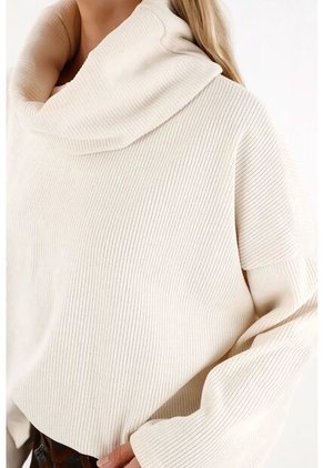 Tennis Buzo Tejido De Cuello Alto Crudo Para Mujer