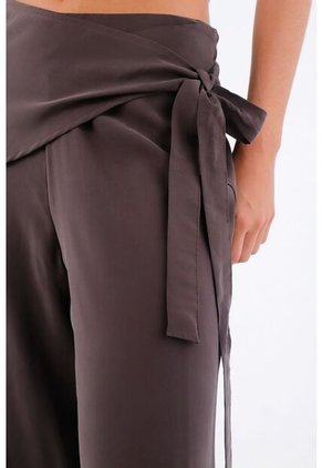 Tennis Pantalón Para Mujer De Tejido Fluido Marrón Palazzo Con Cintura Cruzada