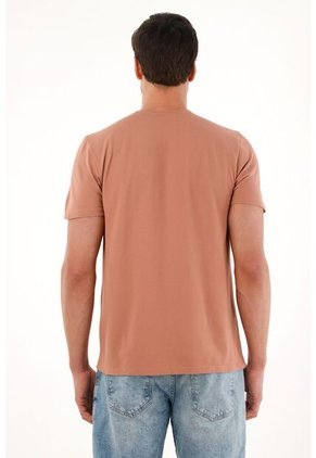 Tennis Camiseta Con Bolsillo Delantero Café Para Hombre