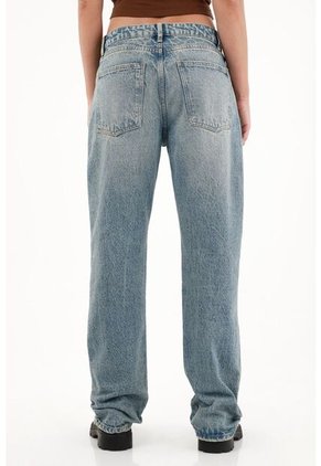 Jean Recto Tiro Alto Con Rotos Para Mujer