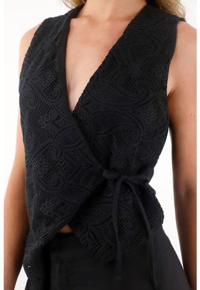 Tennis Camisa Tipo Chaleco Bordada Negra Para Mujer