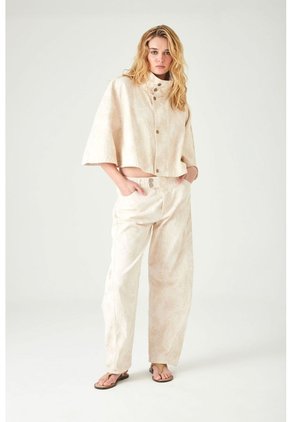 Tennis Capa Oversize Corta Con Cuello Alto Y Broches En Algodón Beige Para Mujer
