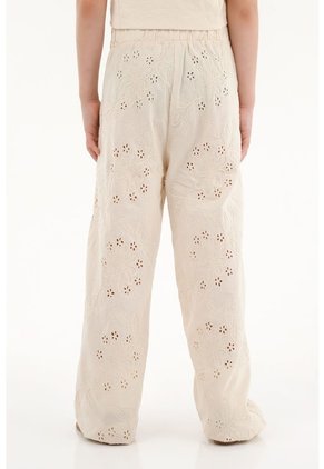 Pantalón En Ojalillo Color Crudo Para Niña