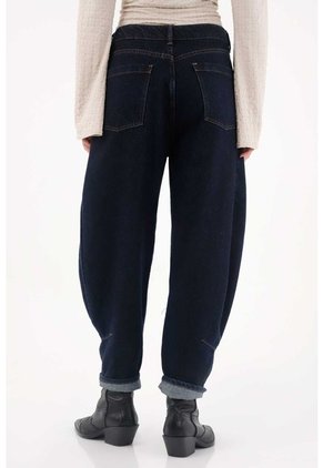 Tennis Jean Slouchy Con Prense Decorativo Azul Para Mujer