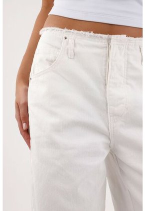 Tennis Jean Para Mujer De Algodón Blanco Corte Horse Shoe Con Cintura Lisa