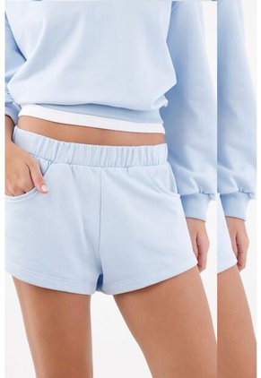 Tennis Bermuda Para Mujer En Algodón Azul Cielo Fit Relajado Con Pretina Elástica Ancha