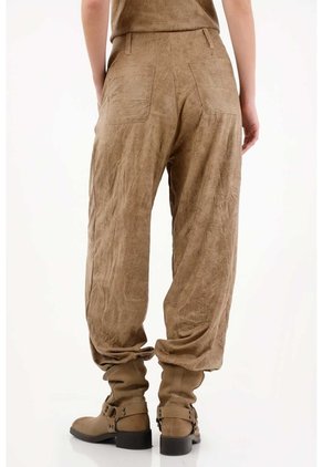 Tennis Pantalón En Cuero Sintético Café Para Mujer
