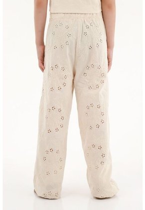 Pantalón En Ojalillo Color Crudo Para Niña