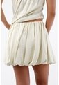 Tennis Falda Corta Para Mujer En Tejido Ligero Color Crema Silueta Globo Con Cintura Fruncida de Tennis