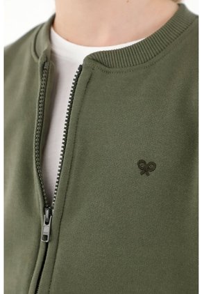 Buzo Verde Cuello Neru Para Niño