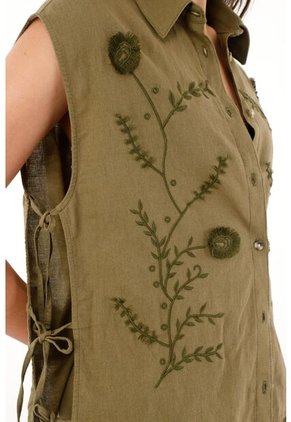 Chaleco Verde Con Manualidad Bordada En 100% Lino Para Mujer