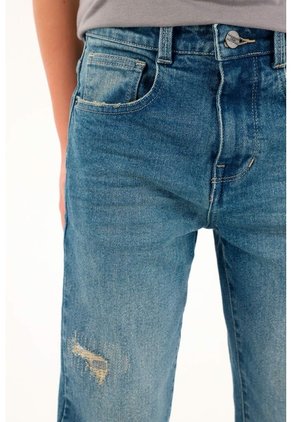 Jean Azul Con Roto Localizado Para Niño