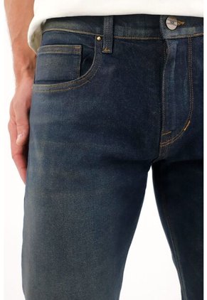 Tennis Jean Recto Con Efecto Resinado Azul Para Hombre