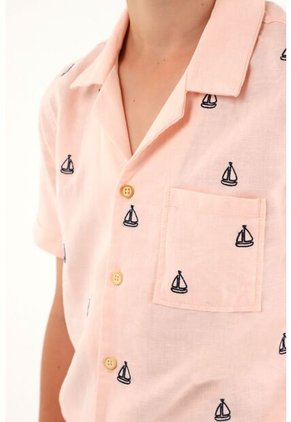 Camisa Tipo Bowling Rosada Con Bordado De Veleros Para Niño