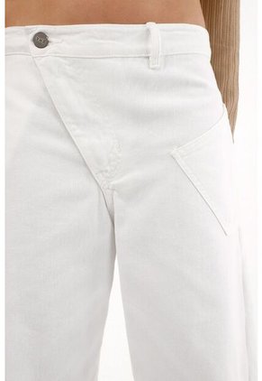 Tennis Jean Wide Leg Con Bolsillos Asimétricos Blanco Para Mujer