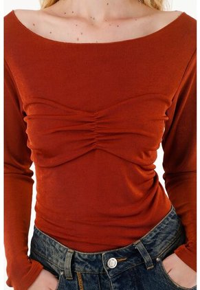 Camiseta Roja Manga Larga Para Mujer