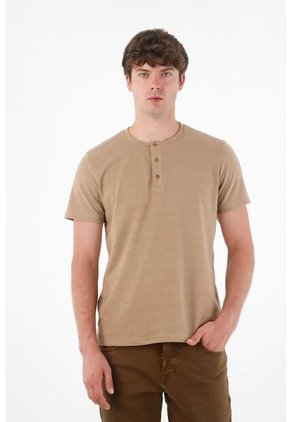 Camiseta En Tela Tejida Café Para Hombre