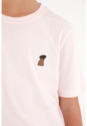 Camiseta Con Bordado Localizado Rosada Para Niño