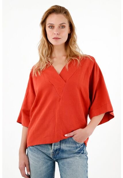 Camisa Roja Con Escote En V Para Mujer