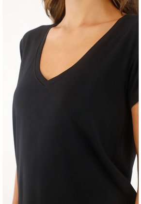 Tennis Camiseta Negra Cuello V Para Mujer