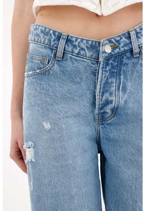 Tennis Jean Recto Con Desgastes Localizados Azul Para Mujer