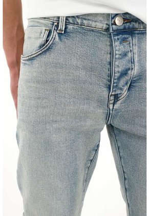 Tennis Jean Skinny De Tiro Medio Tono Claro Para Hombre