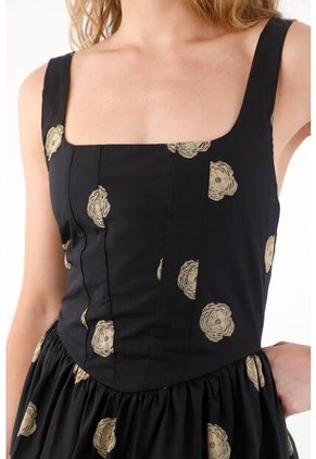 Tennis Vestido Corto Con Falda Tipo Globo Y Flores En Relieve Para Mujer