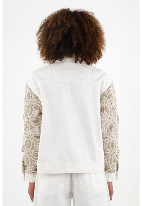 Chaqueta Crudo Con Detalles Tejidos Para Mujer