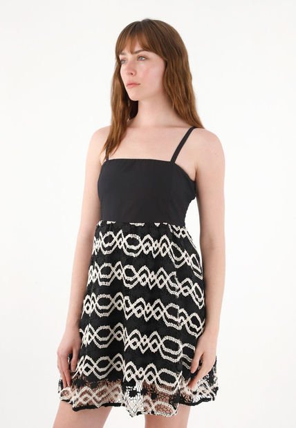 Vestido Corto Con Volumen Y Falda Tejida Negro Para Mujer