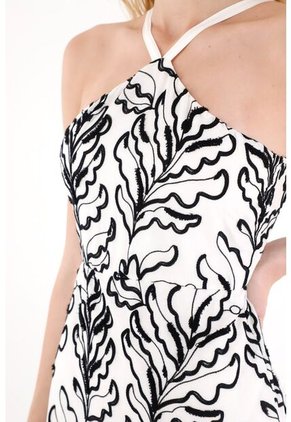 Tennis Vestido Con Boleros En Ruedo Crudo Para Mujer