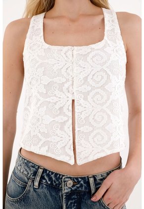 Camisa Tipo Chaleco En Tela Texturizada Crudo Para Mujer