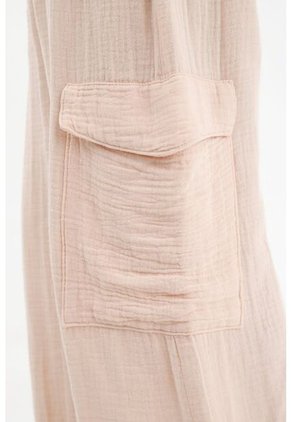 Pantalón Enresortado Con Bolsillo Tipo Cargo Para Niña