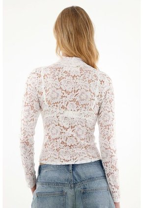 Camiseta Crudo Manga Larga Con Encaje Para Mujer