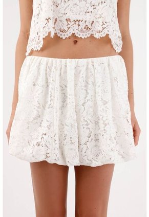 Tennis Falda Corta Fit Relajado Con Bajo Abullonado En Encaje Blanco Para Mujer