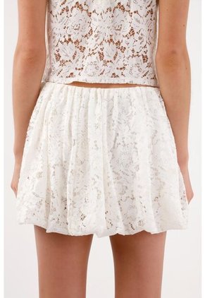 Tennis Falda Corta Fit Relajado Con Bajo Abullonado En Encaje Blanco Para Mujer