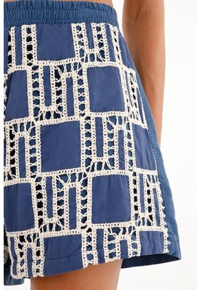 Tennis Bermuda Tejida Con Pretina Elástica Para Mujer