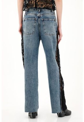 Tennis Jean Wide Leg Con Encaje En Contraste Para Mujer