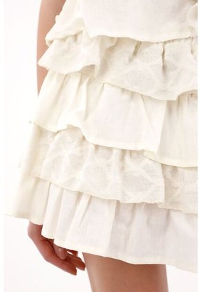 Tennis Falda Corta Con Boleros Crudo Para Mujer