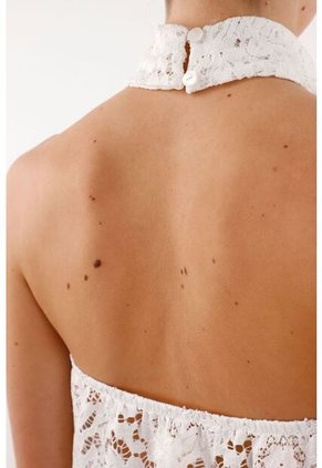 Tennis Top Crop Holgado Con Cuello Halter Cruzado En Encaje Blanco Para Mujer