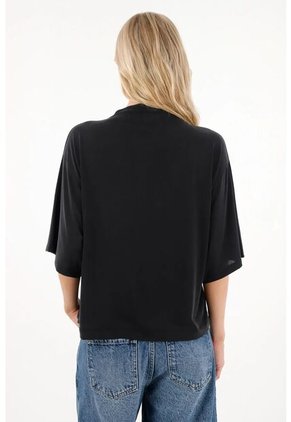 Tennis Camiseta Cuello Alto Negra Para Mujer